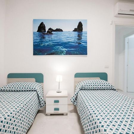 Minerva Luxury Apartment & Tulipan Apartment By Taormina Holidays Екстер'єр фото