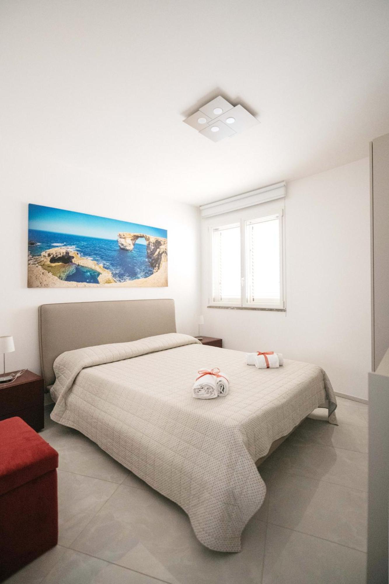 Minerva Luxury Apartment & Tulipan Apartment By Taormina Holidays Екстер'єр фото
