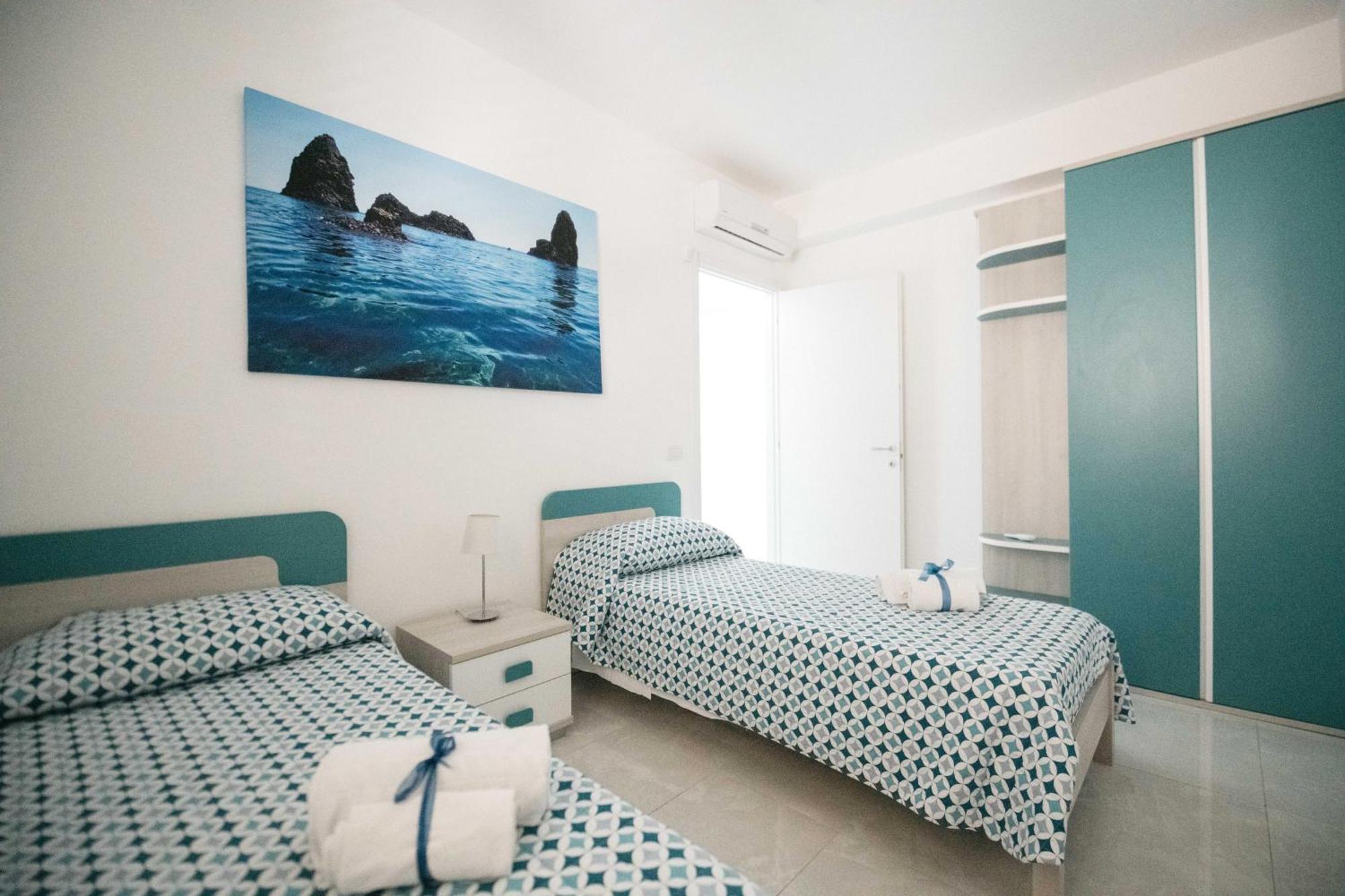 Minerva Luxury Apartment & Tulipan Apartment By Taormina Holidays Екстер'єр фото