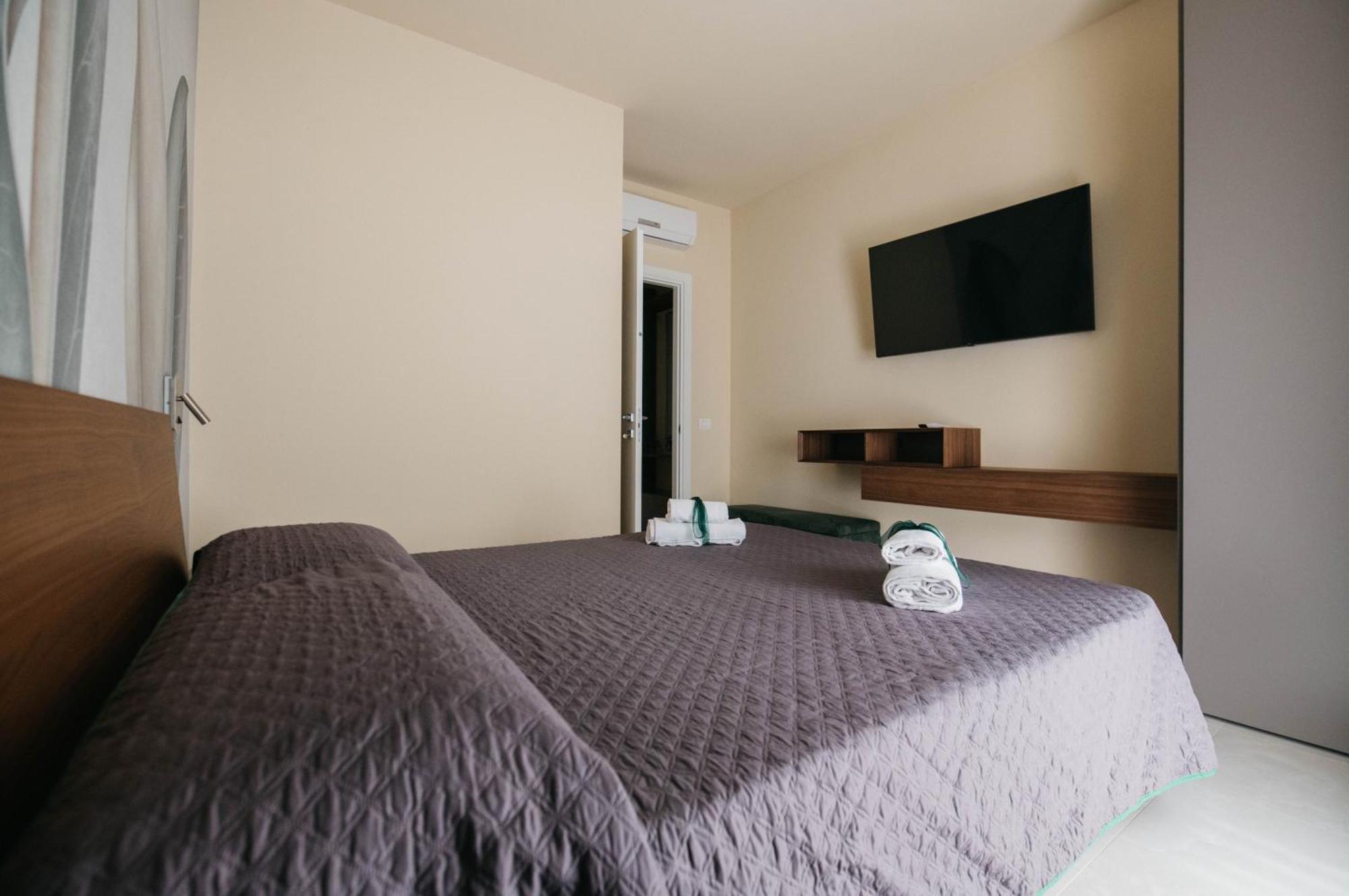 Minerva Luxury Apartment & Tulipan Apartment By Taormina Holidays Екстер'єр фото