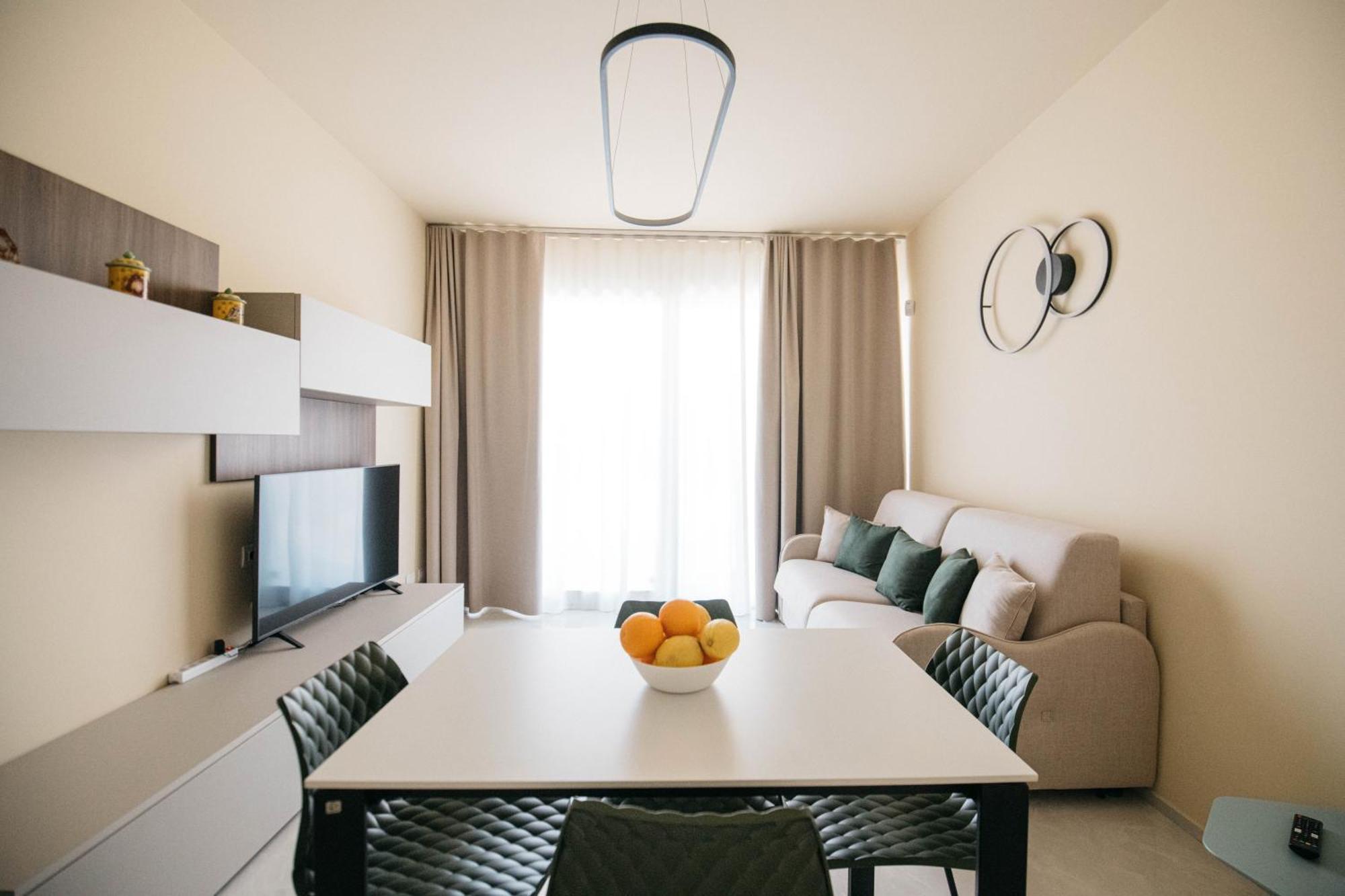 Minerva Luxury Apartment & Tulipan Apartment By Taormina Holidays Екстер'єр фото